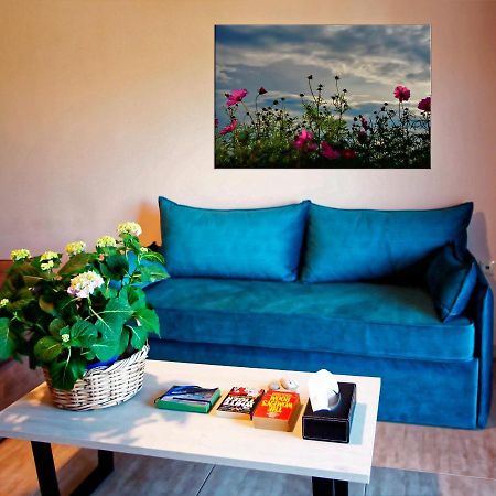 Seaview-Apartments Palaiá Fókaia Екстериор снимка