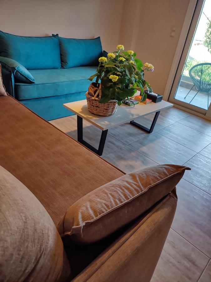 Seaview-Apartments Palaiá Fókaia Екстериор снимка