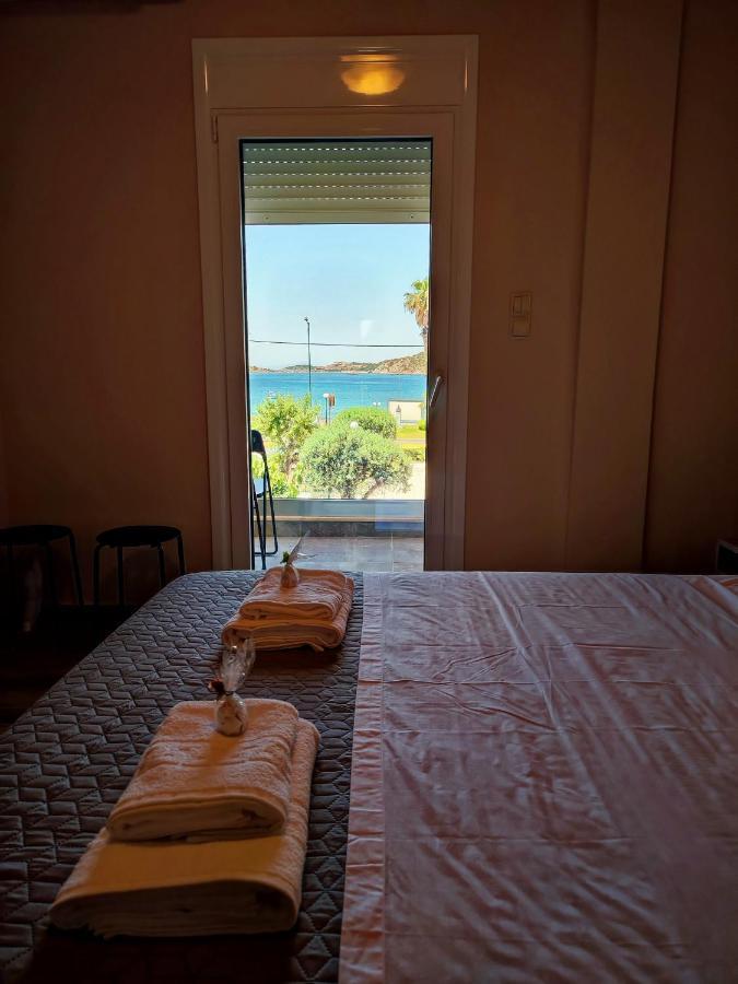 Seaview-Apartments Palaiá Fókaia Екстериор снимка
