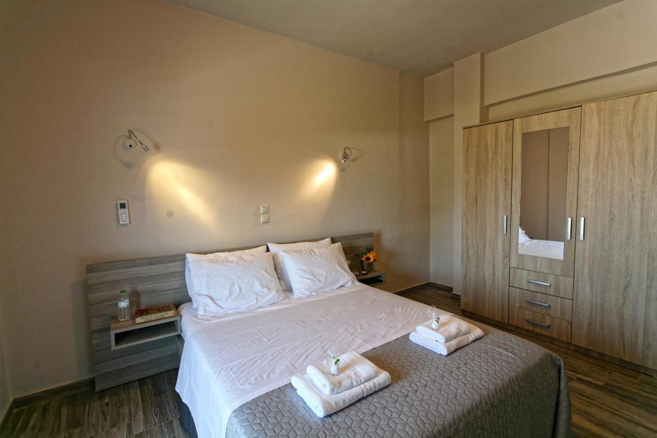 Seaview-Apartments Palaiá Fókaia Екстериор снимка