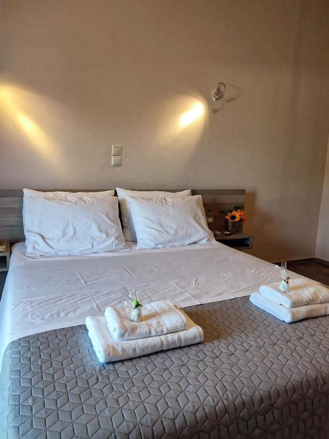 Seaview-Apartments Palaiá Fókaia Екстериор снимка