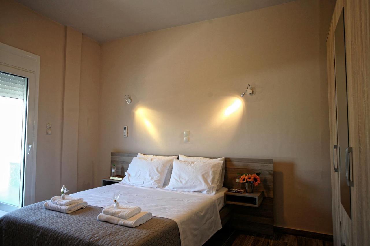 Seaview-Apartments Palaiá Fókaia Екстериор снимка