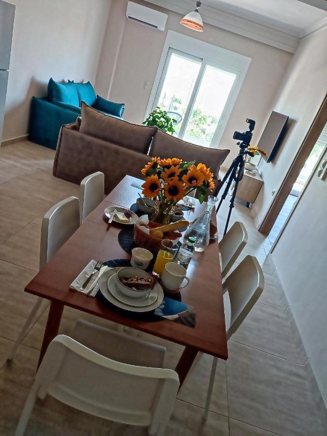 Seaview-Apartments Palaiá Fókaia Екстериор снимка