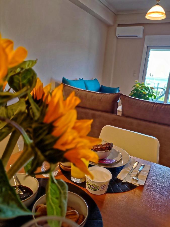 Seaview-Apartments Palaiá Fókaia Екстериор снимка