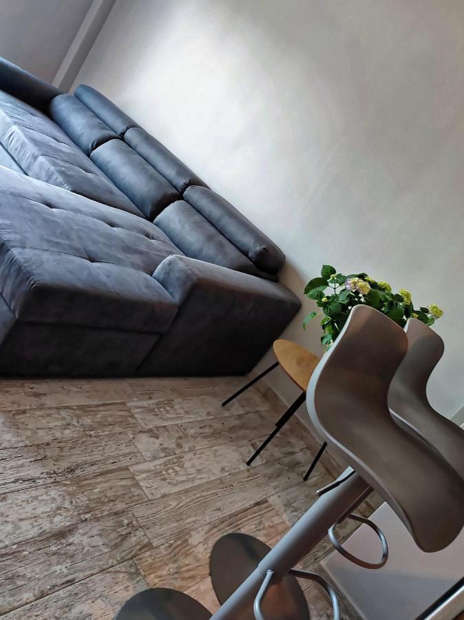 Seaview-Apartments Palaiá Fókaia Екстериор снимка