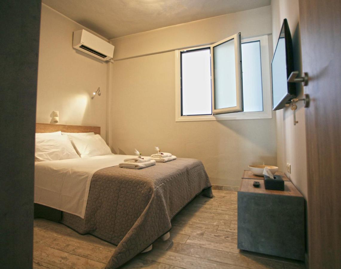 Seaview-Apartments Palaiá Fókaia Екстериор снимка