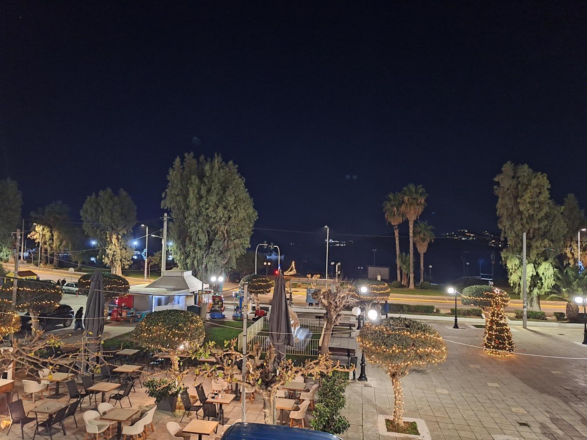 Seaview-Apartments Palaiá Fókaia Екстериор снимка